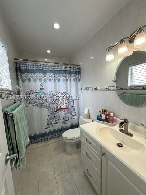 2385 W 69th St 2385-A, Hialeah FL - photo 19 of 22