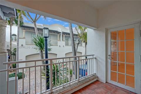 1415 Sunset Harbour Dr 202, Miami Beach FL - photo 15 of 34