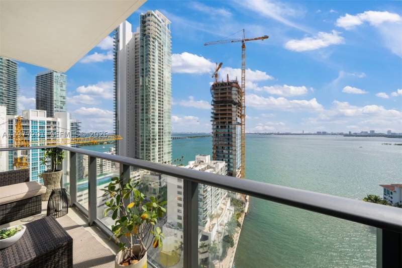 2 bedroom Condominium at 460 NE 28th St 1901, Icon Bay Condo, Miami — photo 3