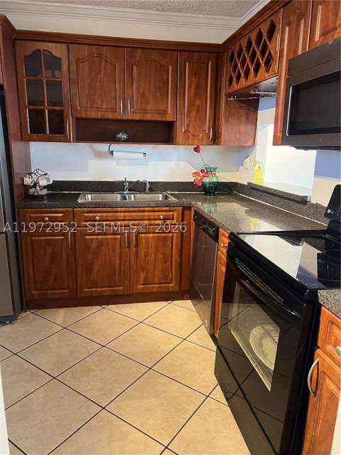 18601 NE 14th Ave 411, Miami FL - photo 7 of 10