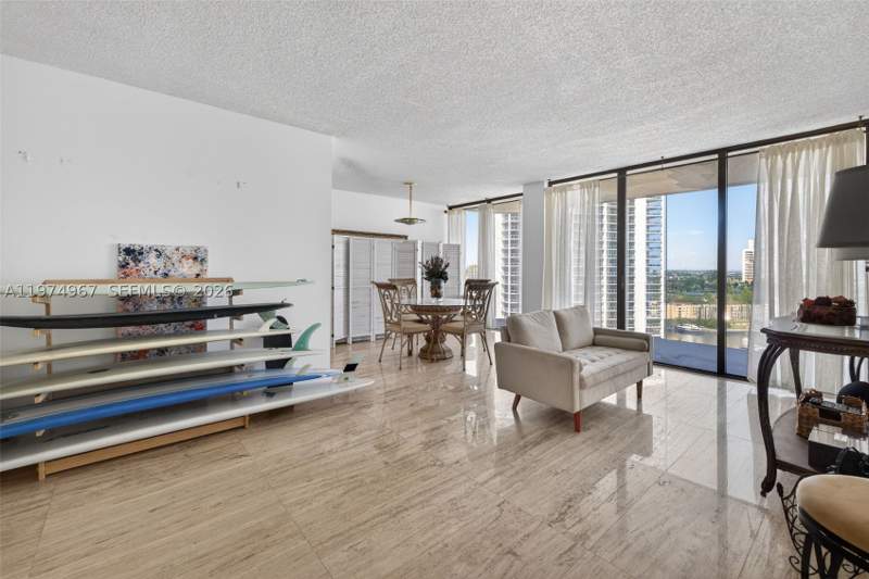 1 bedroom Condominium at 19355 Turnberry Way 17C, Turnberry Towers Condo, Aventura — photo 4