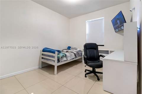 10268 NW 88th Ter, Doral FL - photo 23 of 39