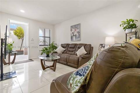 10268 NW 88th Ter, Doral FL - photo 7 of 39