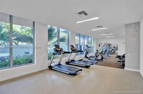 13800 Highland Dr 403, North Miami Beach FL - photo 11 of 17