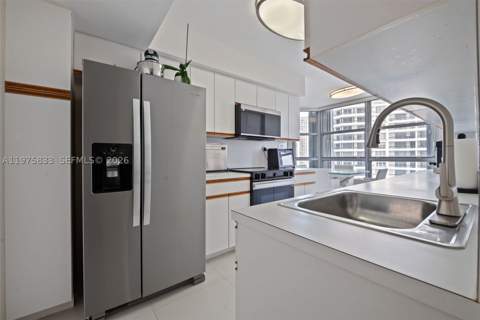 19101 NE 36th Ct 1407, Aventura FL - photo 11 of 41