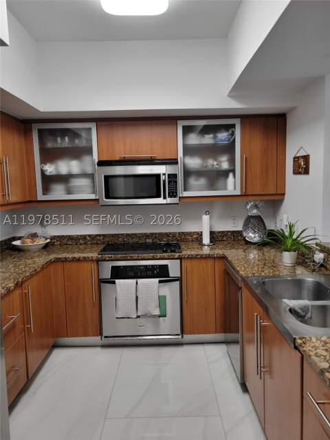 888 S Douglas Rd 1110, Coral Gables FL - photo 6 of 29