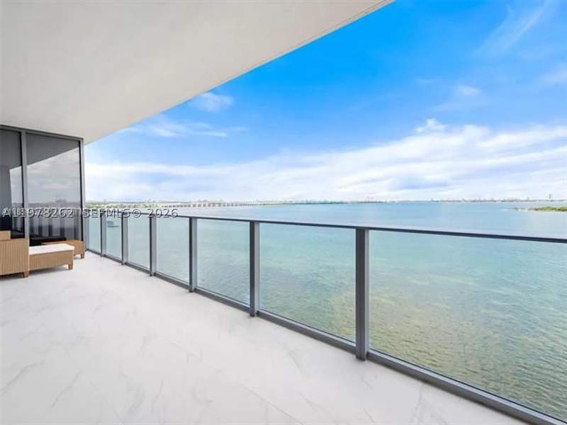 2 bedroom Condominium at 700 NE 24th St 606, Aria Reserve Miami, Miami — photo 2