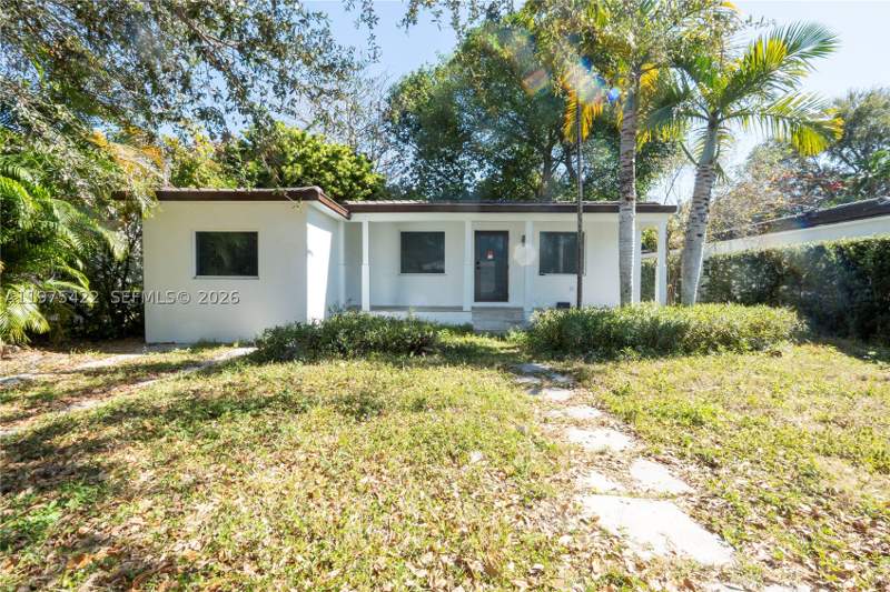 3 bedroom SingleFamilyResidence at 905 Tangier St, Tamiami Place Plan 1, Coral Gables — photo 2