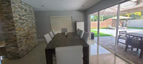 8826 NW 189th Ter, Hialeah FL - photo 11 of 34
