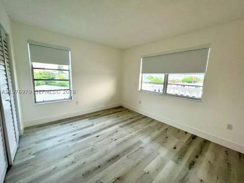 8530 Byron Ave 402, Miami Beach FL - photo 20 of 29
