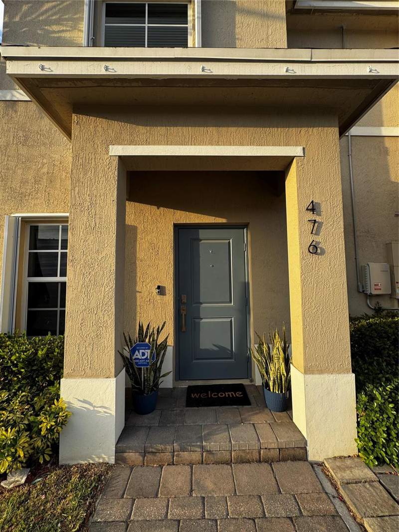 2 bedroom Townhouse at 476 NE 5th Terrace, Keys Pointe, Florida City — photo 2
