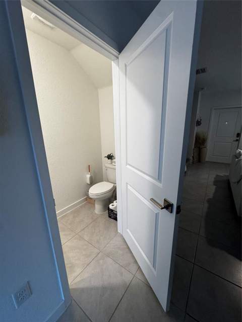 476 NE 5th Terrace, Florida City FL - photo 9 of 52
