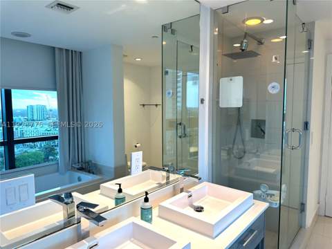 650 NE 32nd St 2108, Miami FL - photo 13 of 17