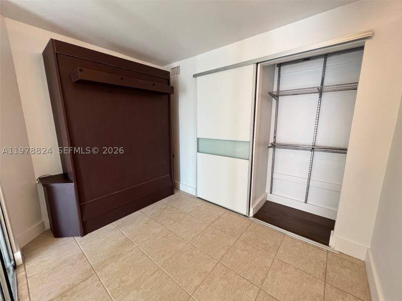 1 bedroom Condominium at 1340 Lincoln Rd 705, Golden House Condo, Miami Beach — photo 5