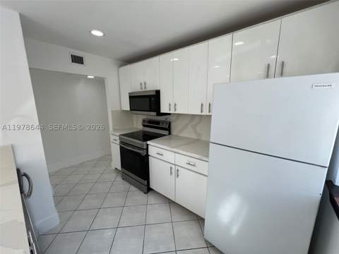 1308 Drexel Ave 103, Miami Beach FL - photo 11 of 35