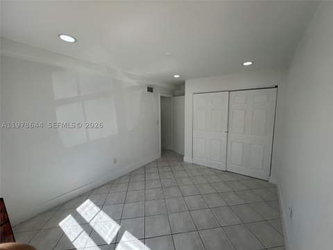 1308 Drexel Ave 103, Miami Beach FL - photo 16 of 35