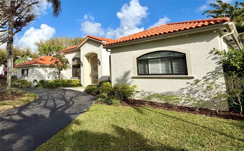 6 bedroom SingleFamilyResidence at 12391 SW 75th St, Pasture Estates Sub, Miami — photo 3
