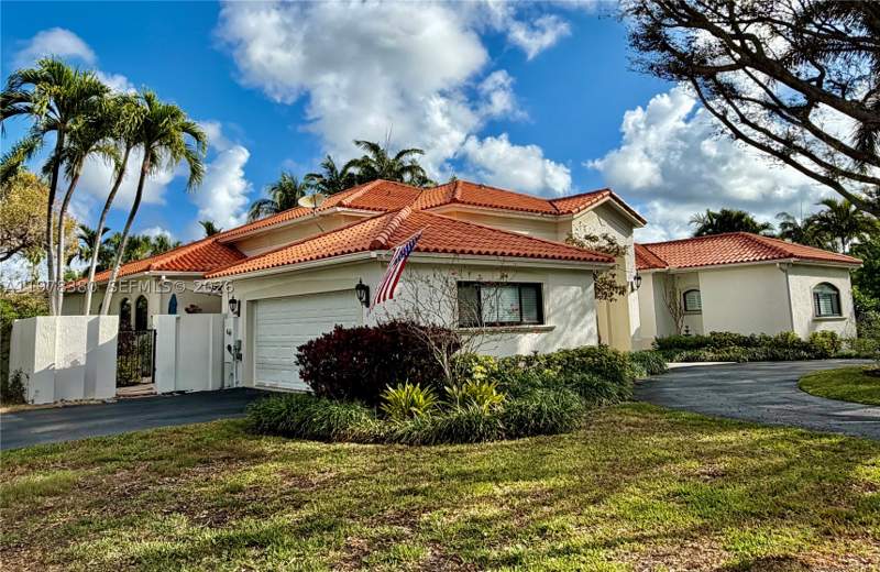 6 bedroom SingleFamilyResidence at 12391 SW 75th St, Pasture Estates Sub, Miami — photo 4