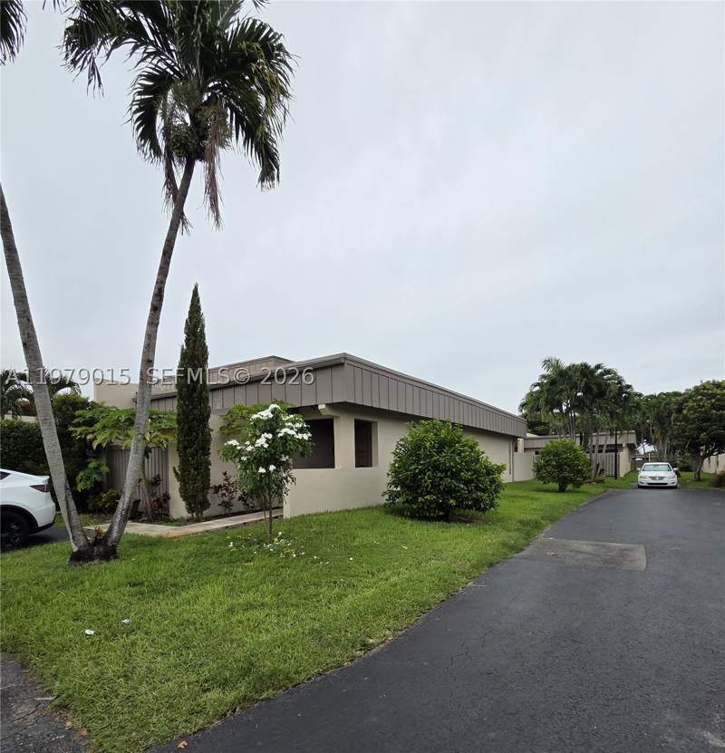 3 bedroom Townhouse at 7439 SW 106th Ct, Creekside Villas Sec1, Miami — photo 3