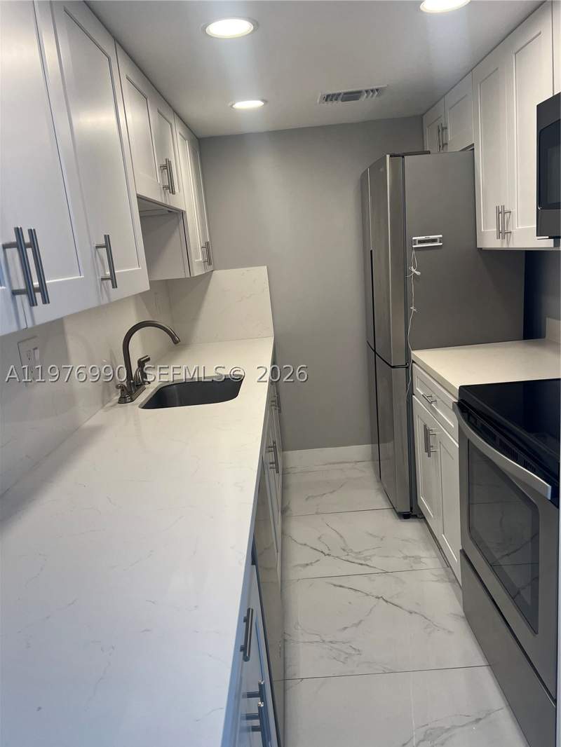 2 bedroom Condominium at 3304 Virginia St 7B, Virginia Oaks Condo, Miami — photo 5
