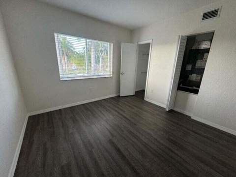 206 NW 84th Street 206, Miami FL - photo 15 of 20