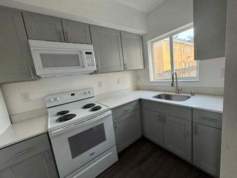206 NW 84th Street 206, Miami FL - photo 9 of 20