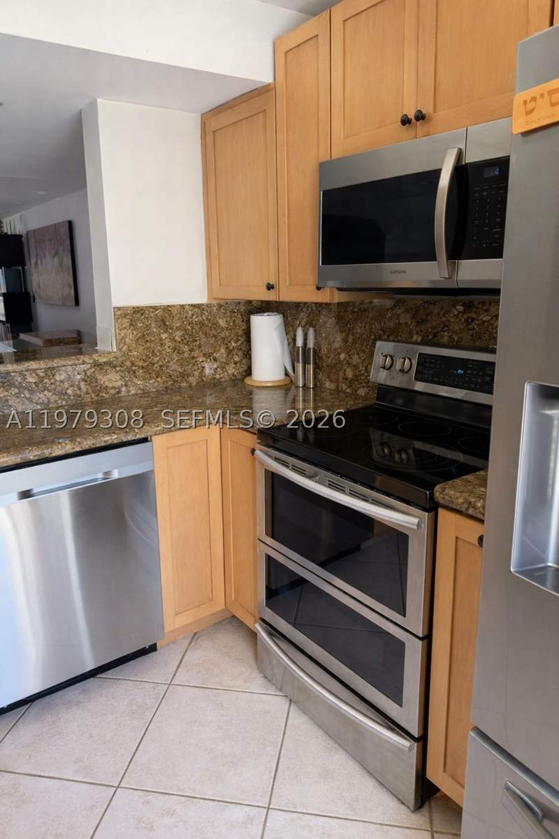 3 bedroom Townhouse at 2661 NE 164th St 40, Lakeview Townhomes Condo, North Miami Beach — photo 4