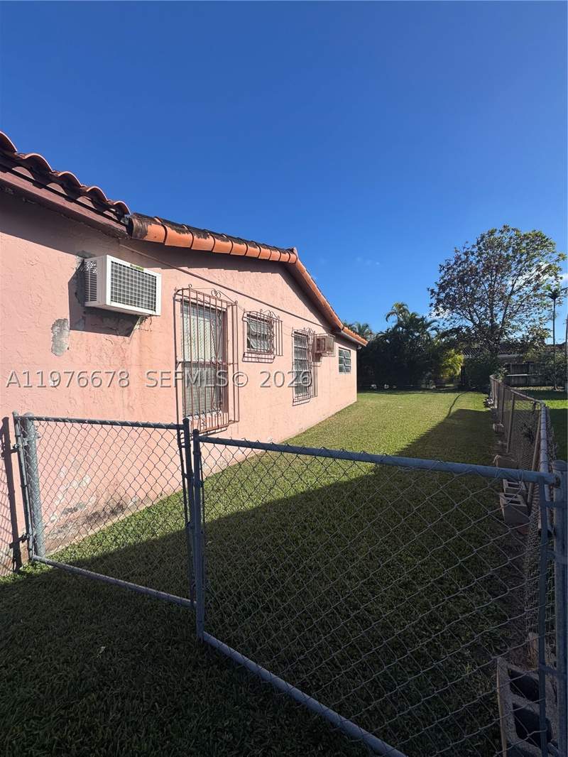3 bedroom SingleFamilyResidence at 10730 SW 66th Dr, Snapper Creek Villas, Miami — photo 4