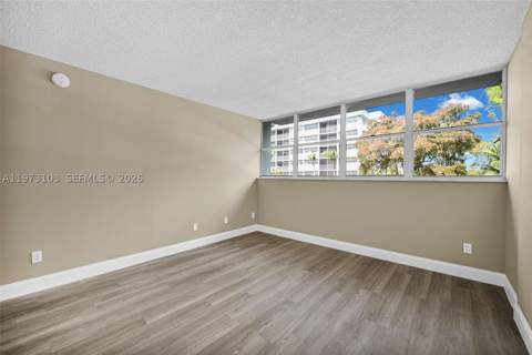 700 NW 214th St 321, Miami Gardens FL - photo 15 of 40