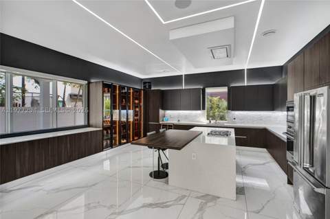 10223 NW 75th Ter, Doral FL - photo 21 of 84