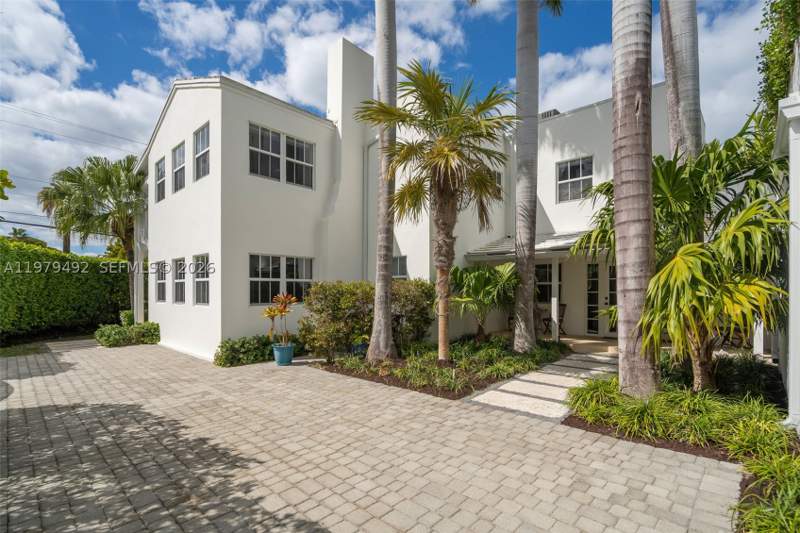 4 bedroom SingleFamilyResidence at 707 W 54th St, La Gorce Golf Sub, Miami Beach — photo 3