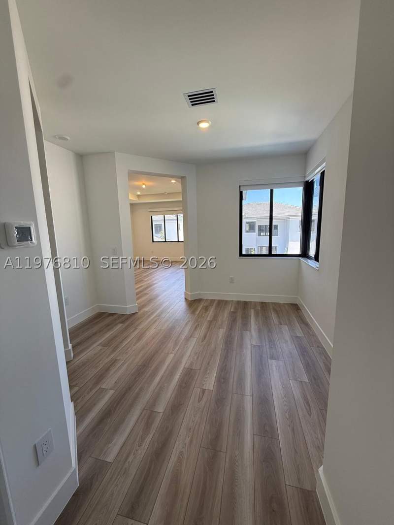 6 bedroom SingleFamilyResidence at 19616 NE 14 Ct, Greenview at Presidential, Miami — photo 5