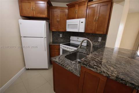 690 W Park Dr 2-204, Miami FL - photo 10 of 62