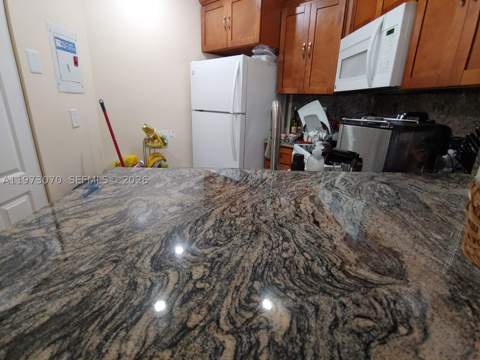 690 W Park Dr 2-204, Miami FL - photo 11 of 62