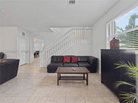 363 NE 25th Ter, Homestead FL - photo 14 of 46