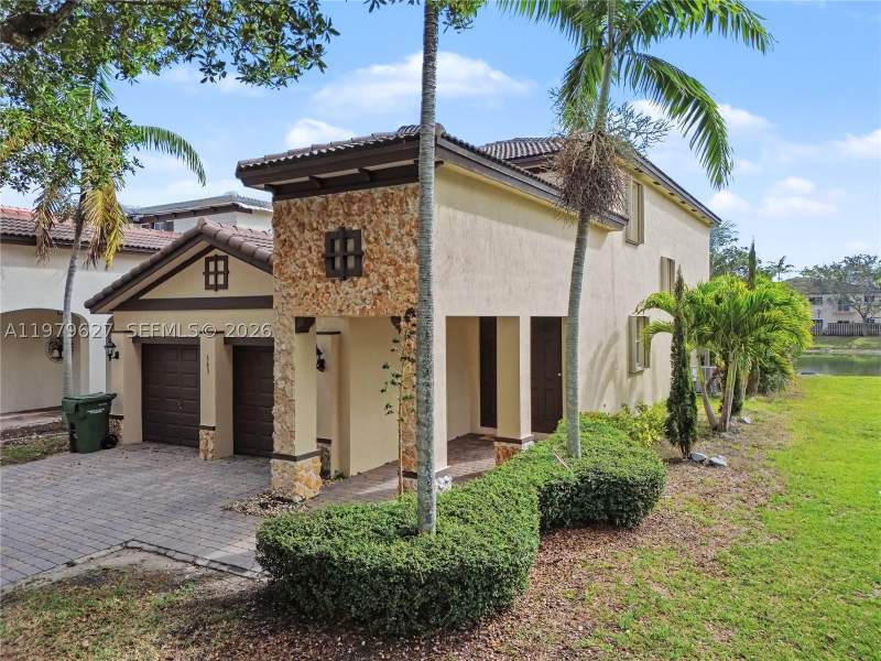 4 bedroom SingleFamilyResidence at 363 NE 25th Ter, Atlantis At Oasis, Homestead — photo 3