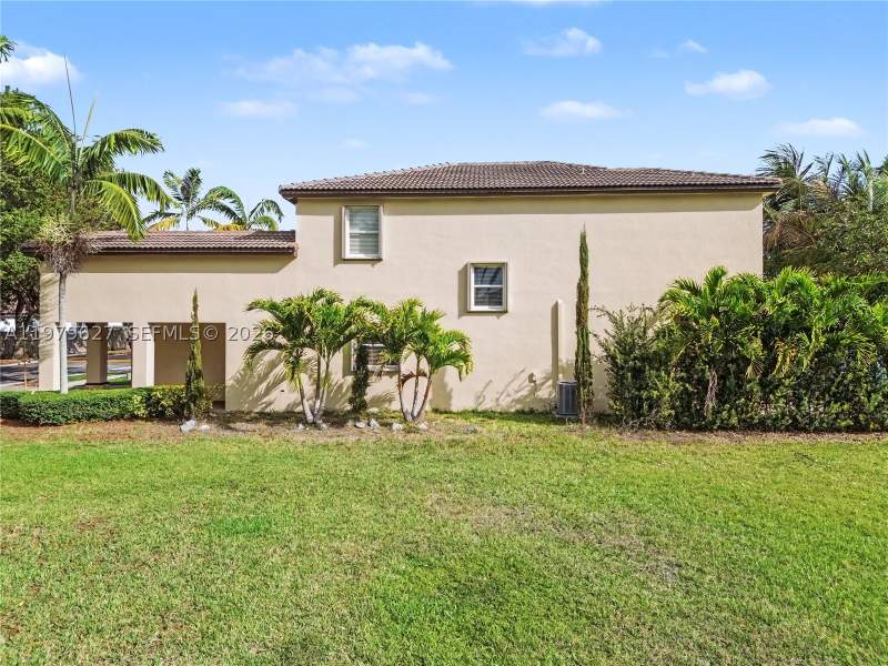 4 bedroom SingleFamilyResidence at 363 NE 25th Ter, Atlantis At Oasis, Homestead — photo 5