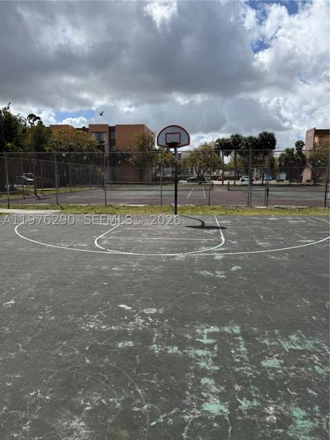 9400 West Flagler St 312, Miami FL - photo 6 of 34