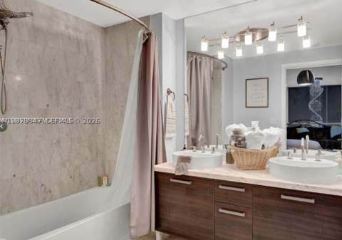 244 Biscayne Blvd 440, Miami FL - photo 18 of 41