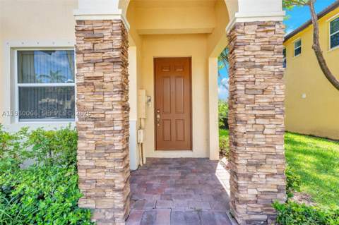 9011 SW 227th St 1, Cutler Bay FL - photo 7 of 39