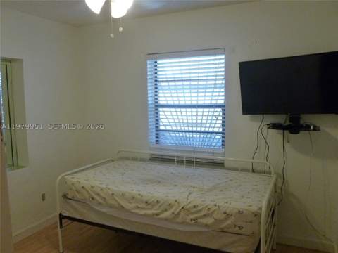 3261 NW 14th St, Miami FL - photo 13 of 23