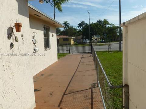 3261 NW 14th St, Miami FL - photo 16 of 23