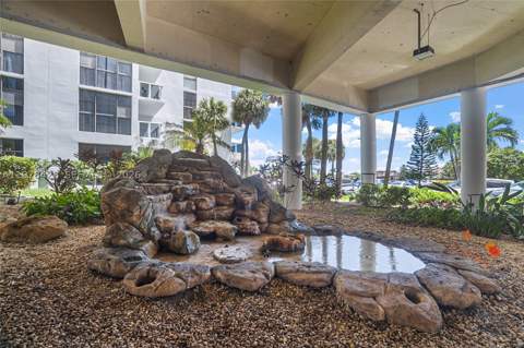 20515 E Country Club Dr 849, Aventura FL - photo 12 of 50