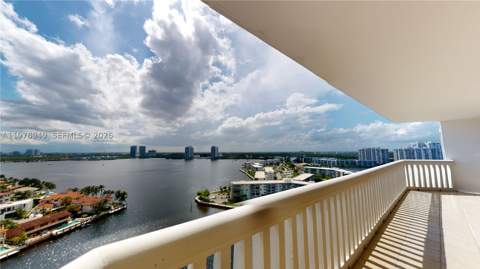1000 Island Blvd 1812, Aventura FL - photo 18 of 33