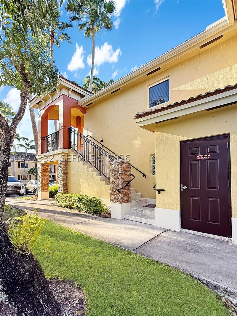 3 bedroom Condominium at 945 NE 34th Ave 204, Monterey At Malibu Bay Co, Homestead — photo 2