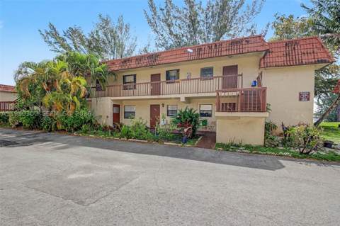 6525 W 26th Dr 204-37, Hialeah FL - photo 22 of 27