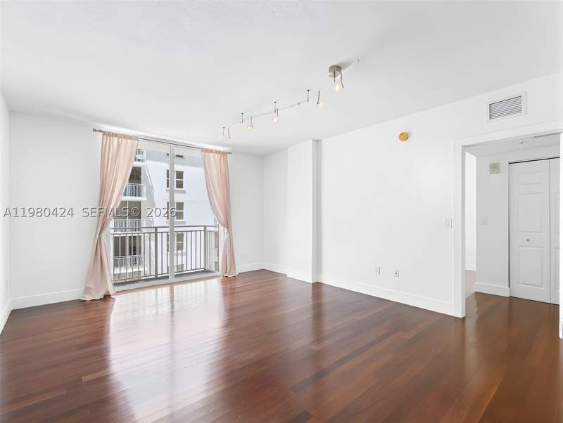 2 bedroom Condominium at 2030 S Douglas Rd 610, The Minorca Condo, Coral Gables — photo 4