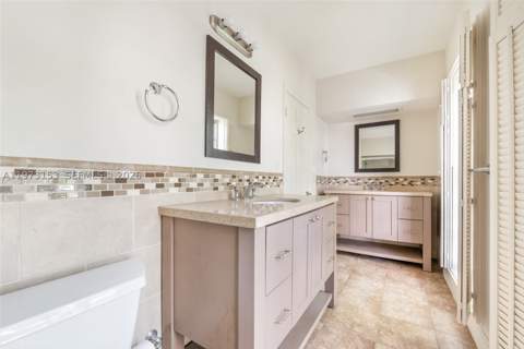 1265 S Alhambra Cir A, Coral Gables FL - photo 11 of 19