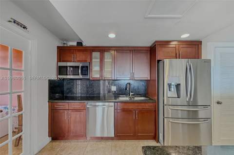 2841 NE 163rd St 802, North Miami Beach FL - photo 9 of 37