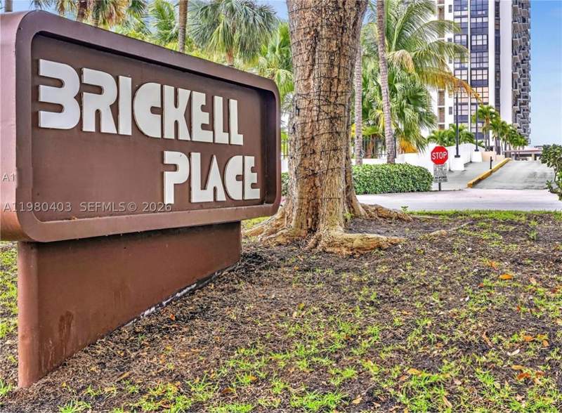 1 bedroom Condominium at 1901 Brickell Ave B1407, Brickell Place Condo, Miami — photo 2
